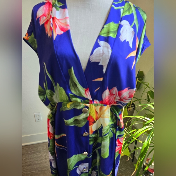 Zara floral dress - Picture 7 of 9